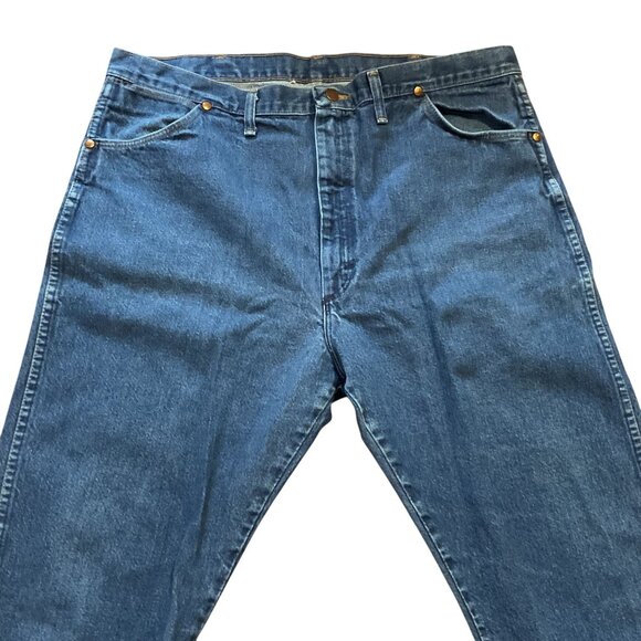 Vtg Wrangler Cowboy Cut Jeans 42 x 30 13MWZ USA Made Straight Leg Cotton Mens - Picture 5 of 5